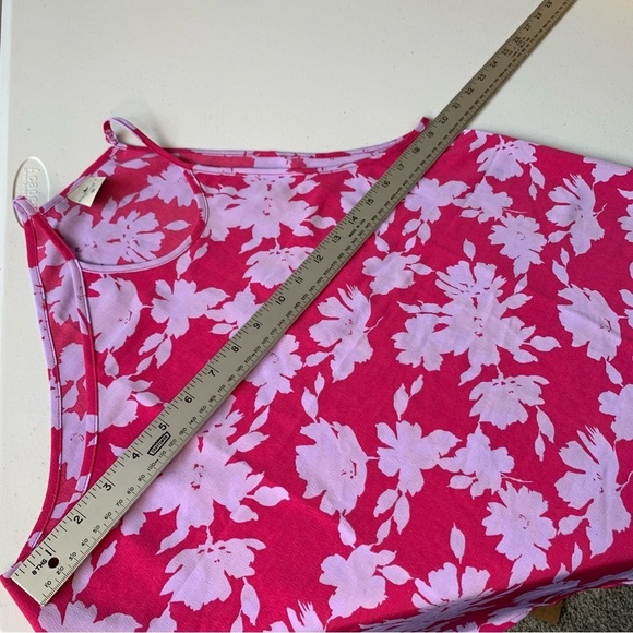 Paper Crane‎ lavender and hot pink flowy Hawaiian floral halter top. Size M - Picture 5 of 7